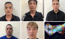 Đột kích quán karaoke chứa mại dâm, 'bóng cười' và ma túy ở ngoại thành Hà Nội