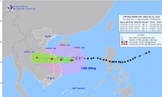 Siêu bão Noru áp sát đất liền với sức gió cực mạnh, có thể cuốn bay mọi tàu thuyền