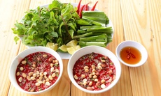 Ăn tiết canh, coi chừng mất Tết vì 5 nguy cơ này