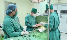 Báo động đỏ nội viện cứu bệnh nhân sốc đa chấn thương, đứt rời cổ tử cung