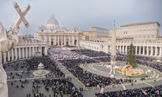 Giáo hoàng Francis chủ trì tang lễ người tiền nhiệm Benedict XVI