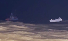 Cứu 10 thuyền viên bị chìm tàu trên biển trong đêm