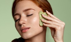 3 lưu ý về massage Gua Sha giúp mặt thon gọn