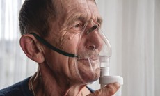 Bệnh nhân COPD dùng thuốc và không dùng thuốc cái nào tốt hơn?