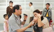 Khám bệnh, cấp phát thuốc miễn phí cho 500 trẻ em vùng cao