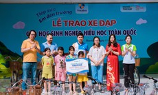 Những cảm xúc khó quên trong lễ trao xe đạp cho học sinh nghèo tại Thanh Hoá