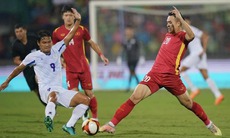 Đội tuyển Việt Nam mở màn bằng một chiến thắng nhẹ nhàng trước Philippines