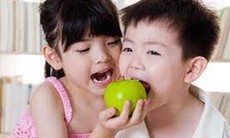 Sâu răng ở trẻ, ăn gì để tốt cho răng?