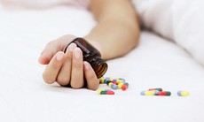 Uống 60 viên paracetamol, thanh nhiên 23 tuổi ngộ độc nặng