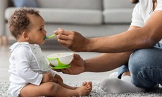Mỹ: Cảnh báo dư lượng thuốc trừ sâu trong thực phẩm cho trẻ em