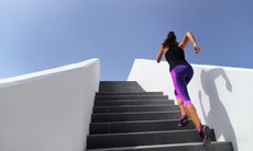 Leo cầu thang có giúp giảm cân?