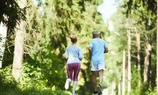Chạy bộ có tác dụng gì với người cao tuổi?