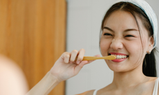 5 cách tẩy trắng răng tại nhà hiệu quả không gây mòn men răng