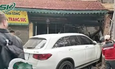 Tối 4/12: Điều tra nữ tài xế Mercedes vi phạm nồng độ cồn đâm sập nhà cổ hơn 100 tuổi ở Hà Nội
