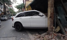Phân tích pháp lý vụ xe Mercedes đâm nhà dân ở phố Hàng Bạc