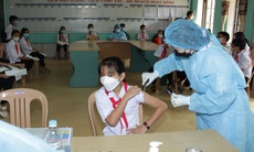 Tiêm vaccine COVID-19  đầy đủ các mũi cơ bản, và nhắc lại để tăng cường và củng cố khả năng miễn dịch