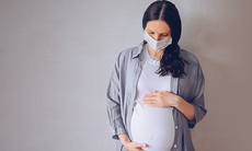 Vaccine giúp ngăn ngừa biến chứng COVID-19 nghiêm trọng ở phụ nữ mang thai