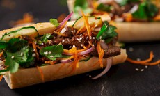 Bánh mì Việt Nam lọt Top 10 món ăn đường phố ngon nhất thế giới