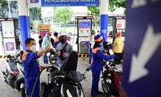 VCCI đề nghị cho doanh nghiệp 'tự quyết' giá bán lẻ xăng dầu
