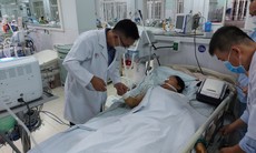10 người ở Quảng Nam ngộ độc do ăn cá chép muối ủ chua, bác sĩ BV Chợ Rẫy đem thuốc hiếm đi cứu