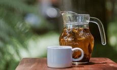 Uống trà nóng hay trà lạnh tốt cho sức khỏe hơn?