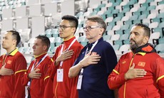 HLV Troussier nói gì sau thất bại liên tiếp cùng U23 Việt Nam?