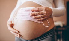 Ca COVID-19 tăng trở lại, thai phụ cần chủ động phòng bệnh thế nào?