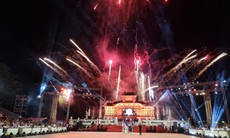 Người Huế thích thú trước "đại tiệc" âm thanh, ánh sáng ở Festival Nghề truyền thống