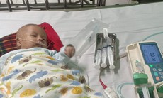 Sự sống mong manh của bé trai mắc bệnh hiếm cần sự hỗ trợ gấp của cộng đồng