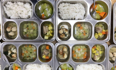 Tạm dừng hoạt động lớp mầm non bị tố cắt xén bữa ăn của học sinh