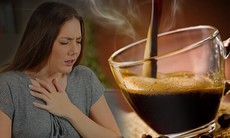 Hễ uống cà phê là bị đánh trống ngực, hồi hộp - có phải mắc bệnh tim?