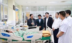 Thủ tướng Phạm Minh Chính thăm Bệnh viện Đa khoa tỉnh Điện Biên