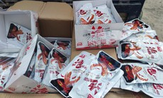 Ngăn chặn 15.500 gói cánh vịt ăn liền nhập lậu rao bán qua mạng xã hội