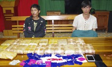 Bắt hai đối tượng vận chuyển 120 nghìn viên ma túy tổng hợp về Việt Nam
