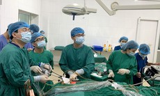 Bệnh viện Nội tiết Nghệ An tiên phong phẫu thuật nội soi tuyến giáp qua đường miệng