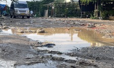 Cận cảnh con đường 'đau khổ' dài hơn 100 m ở Hà Nội
