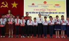 Dai-ichi Life Việt Nam trao tặng học bổng trị giá 200 triệu đồng cho học sinh có hoàn cảnh đặc biệt, khó khăn tại tỉnh Long An