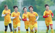 Tặng 2 ca khúc cho Đội tuyển Bóng đá Nữ Việt Nam và HLV Mai Đức Chung