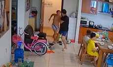 Vụ cầm dao tấn công hàng xóm ở chung cư Hà Nội: Đối tượng nhiều lần dọa giết cả nhà
