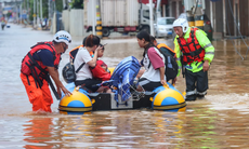 Bão Doksuri gây lũ lụt ở Trung Quốc, hàng nghìn người dân Bắc Kinh phải sơ tán