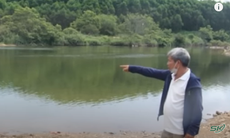 Nỗi đau xé lòng của người cha nghèo trong đám tang 3 con đuối nước: “Tôi đã hại các con rồi”