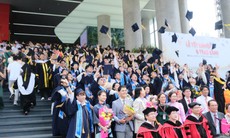 Khóa bác sĩ răng hàm mặt đầu tiên của Đại học Quốc tế Hồng Bàng đã tốt nghiệp