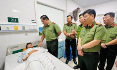 5 cán bộ chiến sỹ công an bị thương trong vụ cháy chung cư mini Khương Hạ
