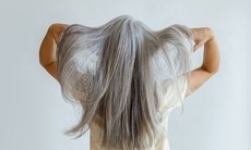 Ngăn ngừa tóc bạc sớm bằng cách nào?