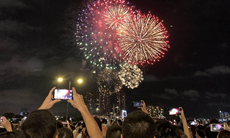 Người dân TPHCM hào hứng ngắm pháo hoa mừng lễ Quốc khánh