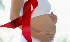 Dự phòng lây truyền HIV từ mẹ sang con như thế nào?