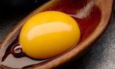 Ăn trứng có làm tăng cholesterol hay không?