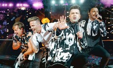 Westlife tạo cơn 'sốt vé' tại Việt Nam, 'sold-out' 15.000 vé chỉ sau 3 giờ mở bán