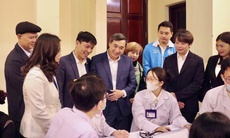 Bộ Y tế và Hội Thầy thuốc trẻ mang 'quà' sức khỏe cho người dân dịp Tết đến Xuân về