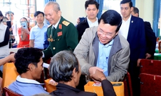 Chủ tịch nước Võ Văn Thưởng dự chương trình 'Tết Nhân ái' tại xã biên giới tỉnh Nghệ An